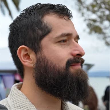 Salim Afiune Maya
