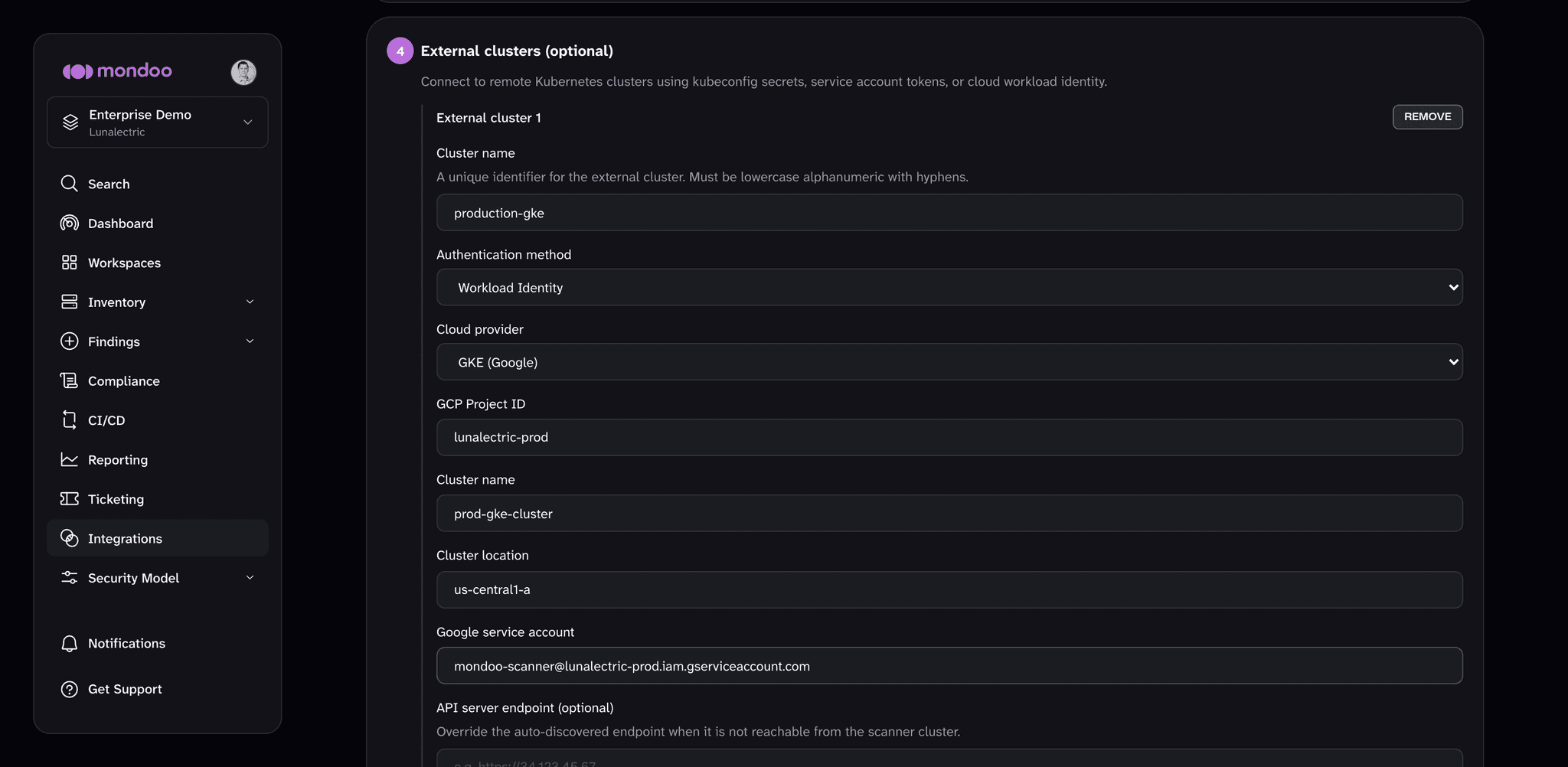 An external cluster in the Kubernetes integration form, using Workload Identity with GKE (Google) as the cloud provider